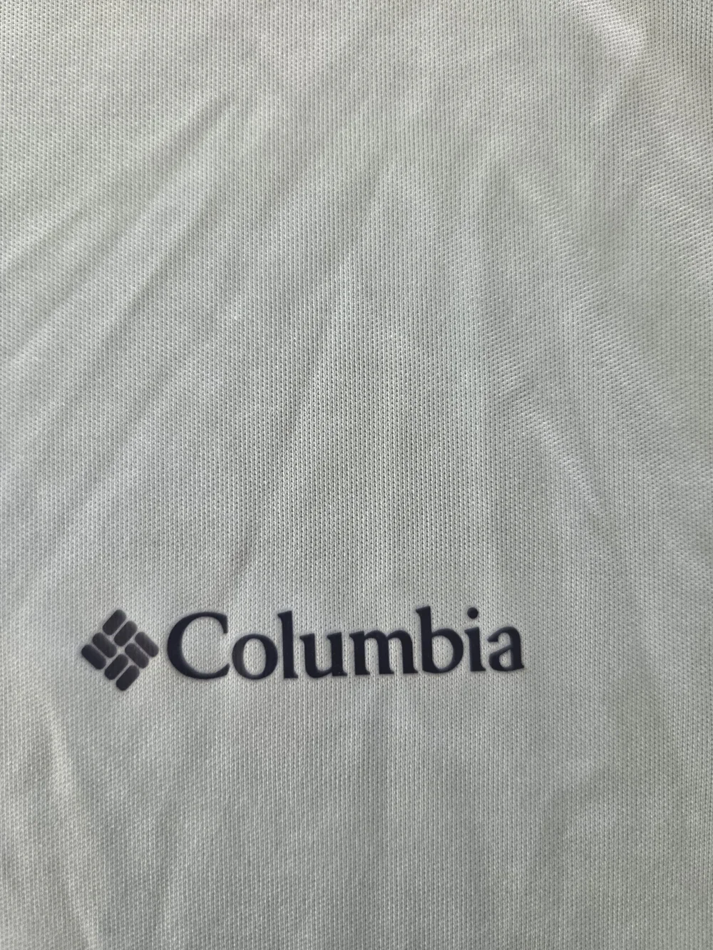 Columbia Men's Long-Sleeve Pale Blue Swim Rash Guard